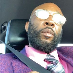 Meet your Posher, Quincy